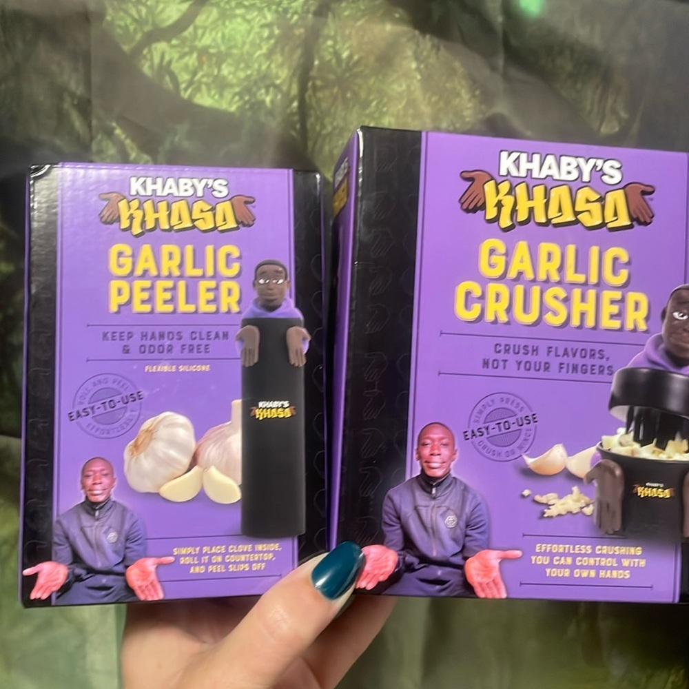 New in Box Khaby's Khago Kitchen Bundle: Garlic Peeler & Garlic Crusher Set